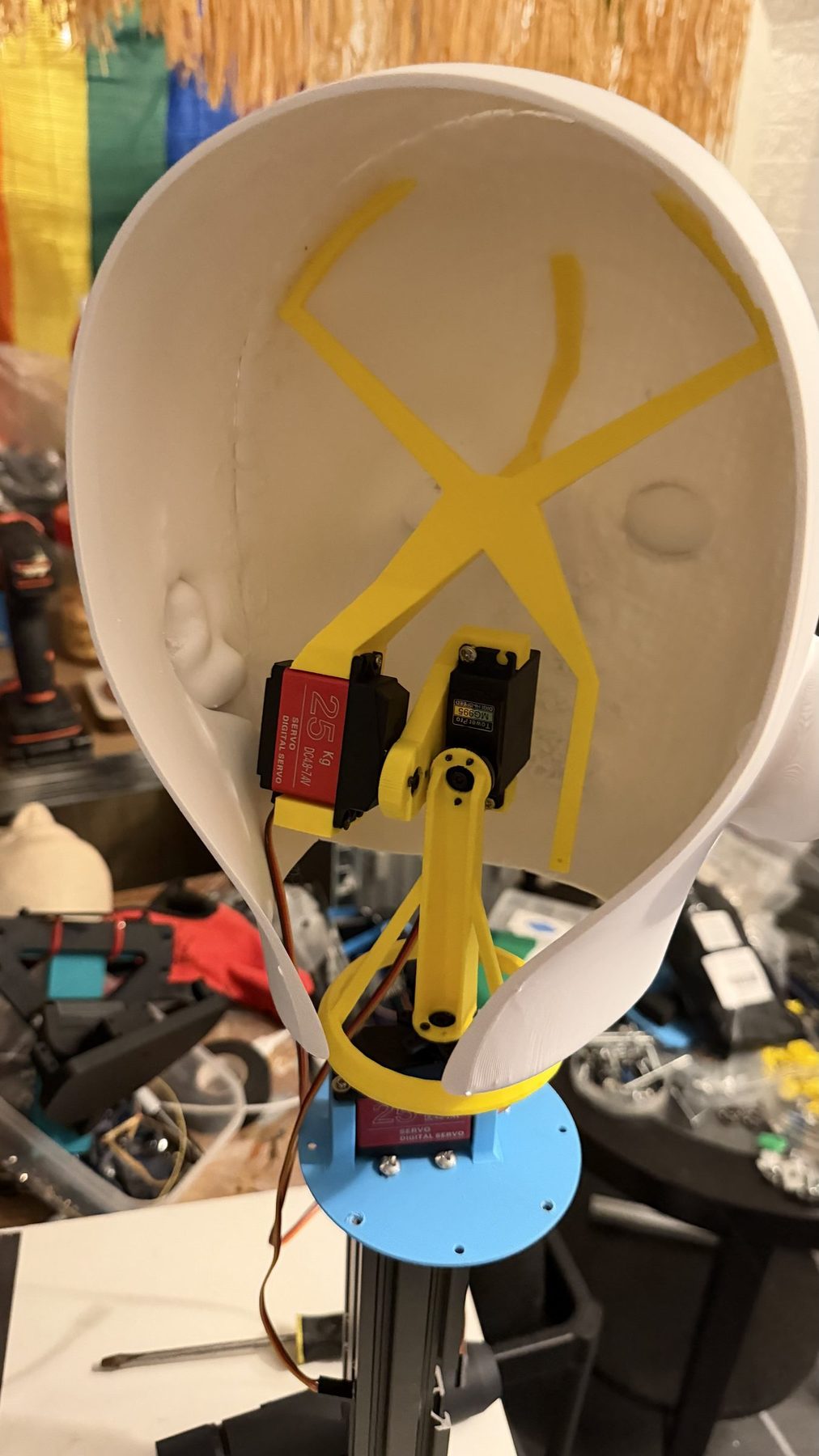 Step 2: mounting the head on the servo neck